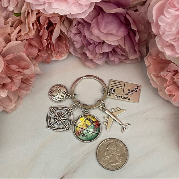 World Map Airplane Compass Keychain - Picture 12 of 13